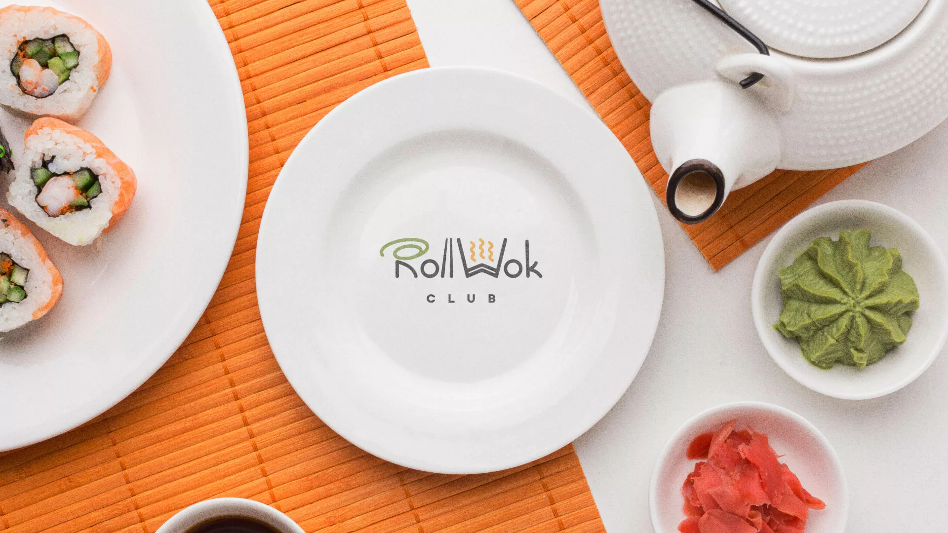 Разработка логотипа и фирменного стиля суши-бара «Roll Wok Club» в Лысьве